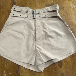 Kittenish Women’s high waisted shorts size XS